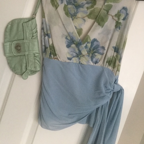 Boutique blouse, side tie - Picture 3 of 3